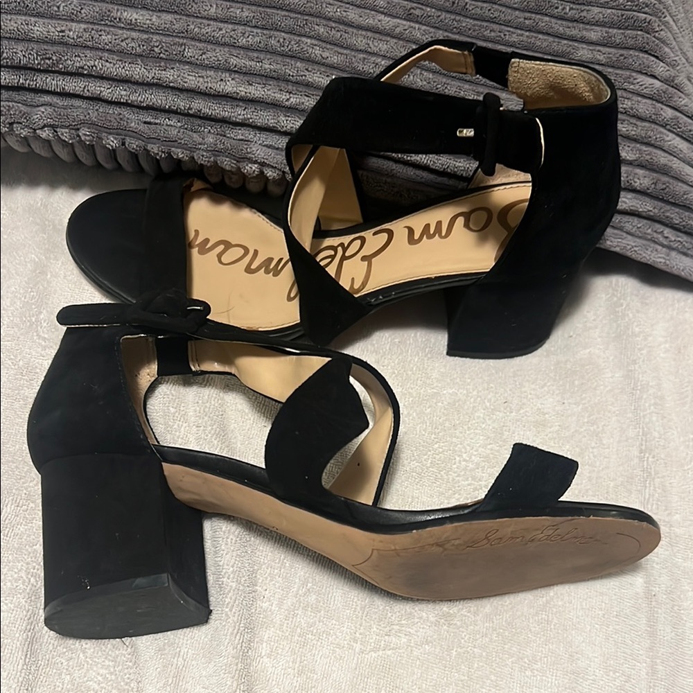 Sam Edelman Black Suede Heels with Modern Design